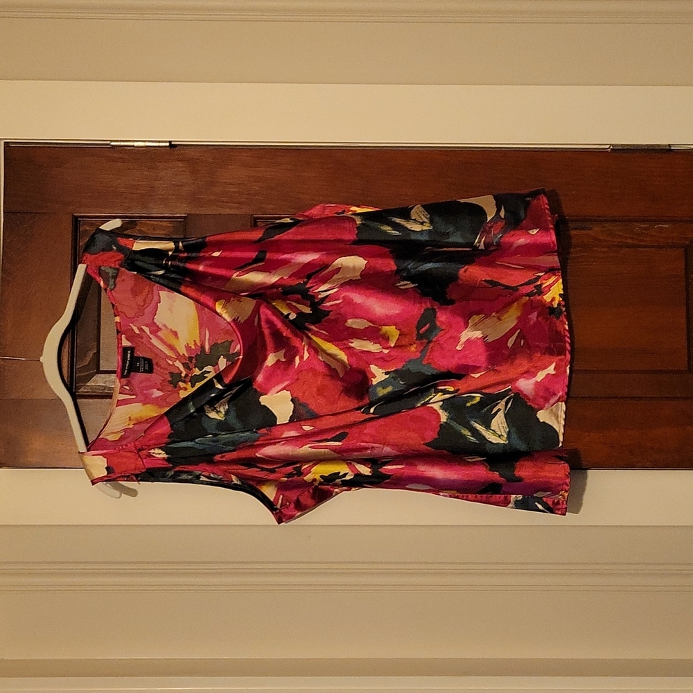 Lane Bryant sleeveless floral blouse